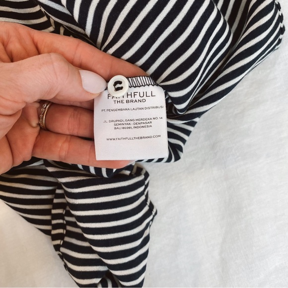 Faithful The Brand Off-Shoulder Top - Picture 5 of 9